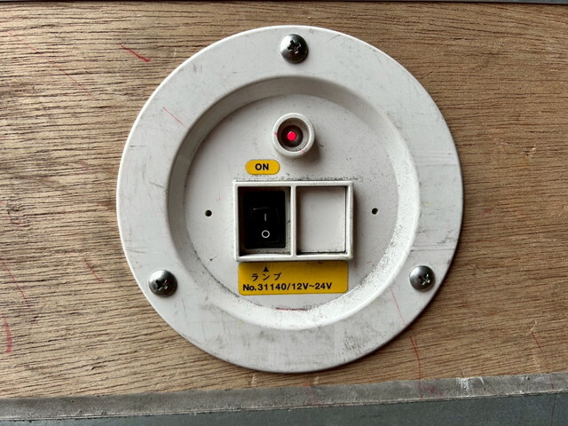 日野デュトロアルミバン小型（2t・3t）[写真40]