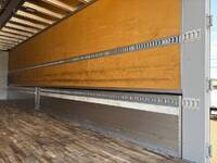 UDトラックスクオンアルミウイング大型（10t）[写真11]