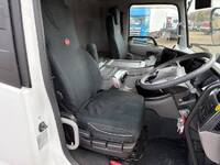 UDトラックスクオンアルミウイング大型（10t）[写真22]