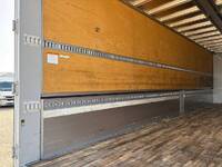 UDトラックスクオンアルミウイング大型（10t）[写真10]