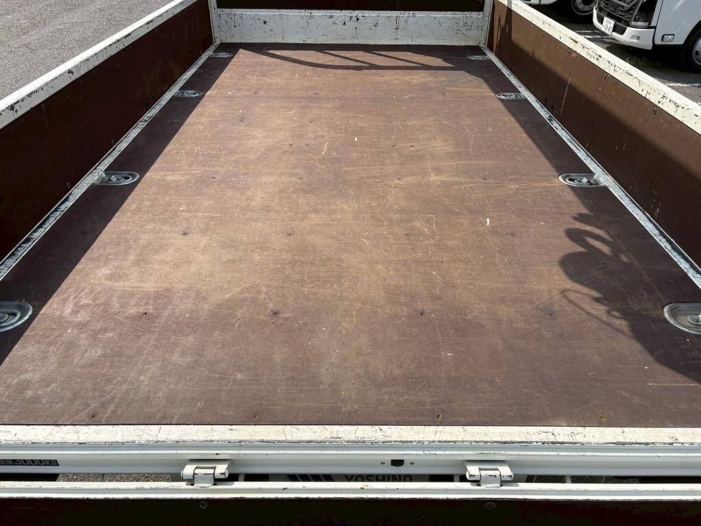 日野デュトロクレーン4段小型（2t・3t）[写真08]