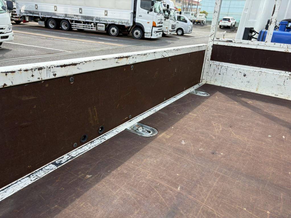 日野デュトロクレーン4段小型（2t・3t）[写真09]