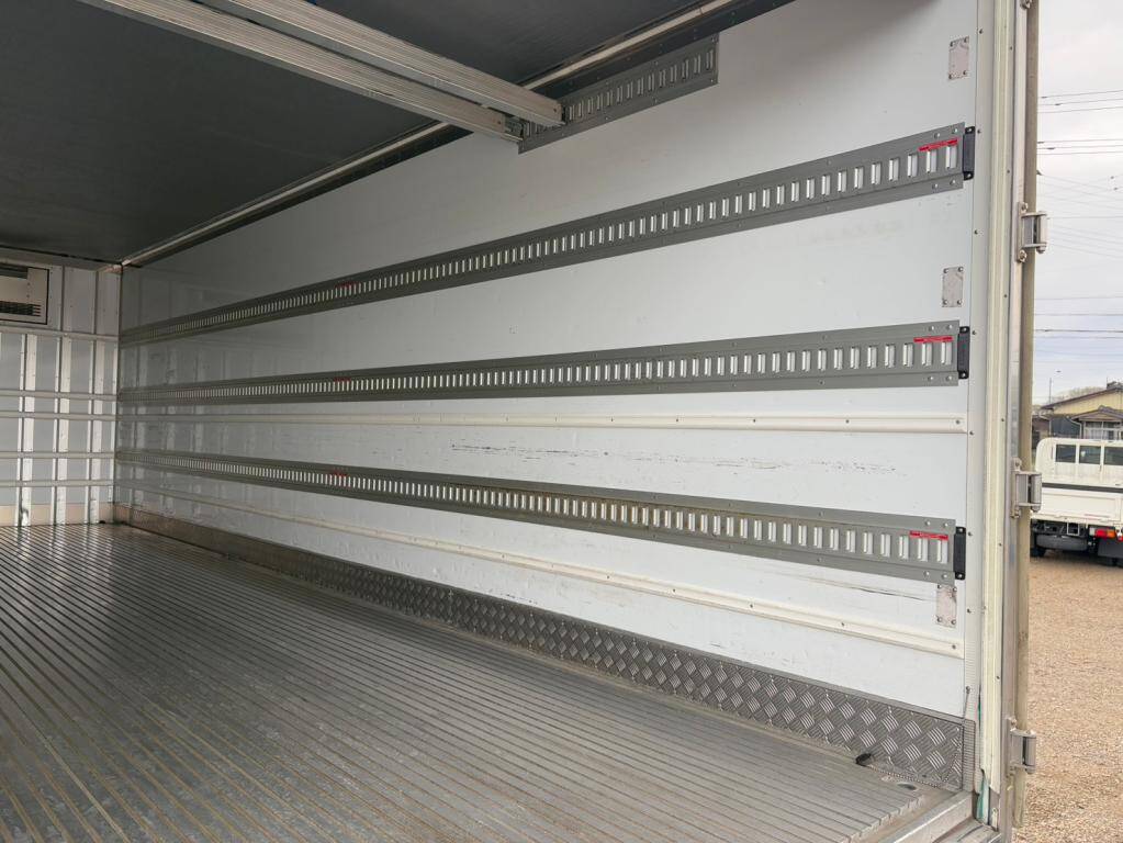 三菱ふそうファイター冷凍車（冷蔵車）増トン（6t・8t）[写真10]