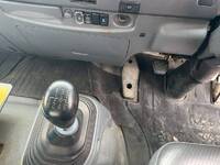 いすゞフォワード散水車増トン（6t・8t）[写真21]