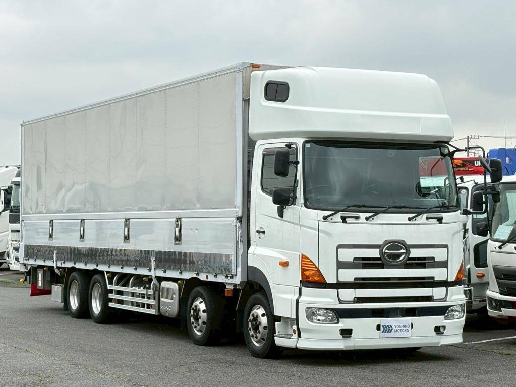 日野プロフィアアルミウイング大型（10t）[写真02]