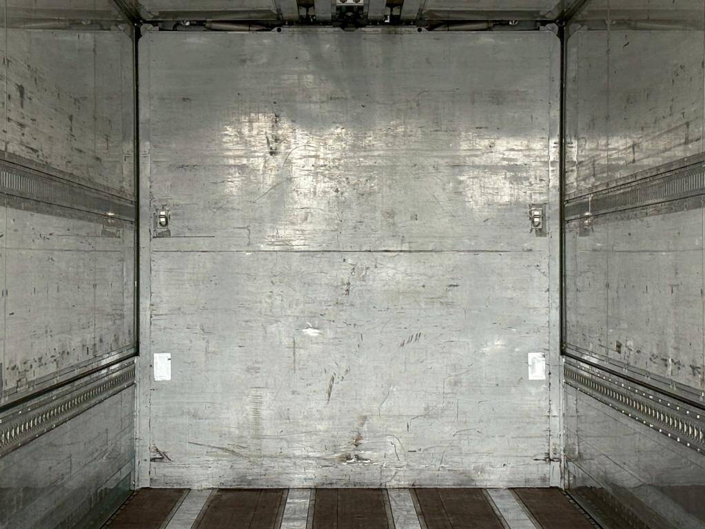 日野プロフィアアルミウイング大型（10t）[写真07]