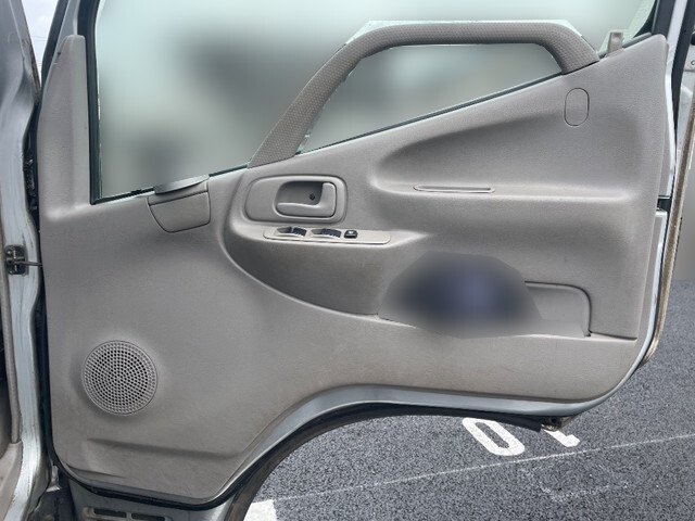 トヨタトヨエース平ボディ小型（2t・3t）[写真14]