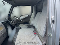 トヨタトヨエース平ボディ小型（2t・3t）[写真17]