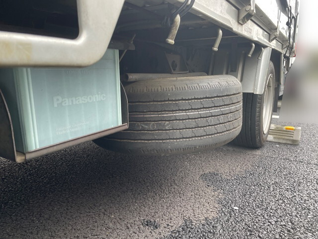 トヨタトヨエース平ボディ小型（2t・3t）[写真09]