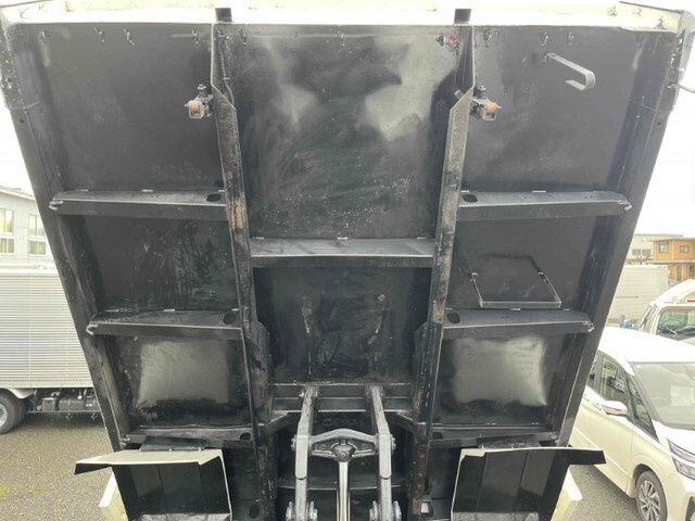 日野レンジャー深ダンプ（土砂禁ダンプ）中型（4t）[写真20]