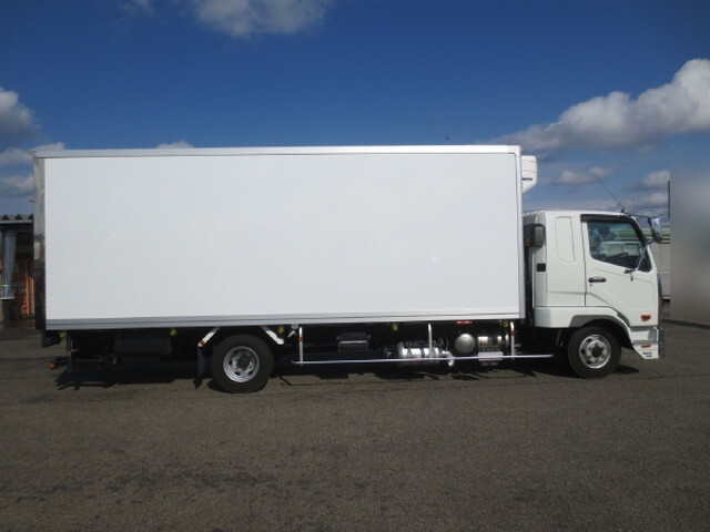 三菱ふそうファイター冷凍車（冷蔵車）中型（4t）[写真07]