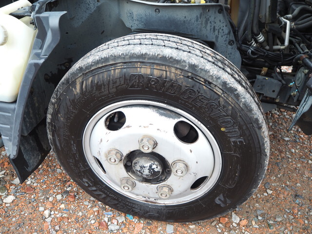 三菱ふそうキャンタークレーン3段小型（2t・3t）[写真23]