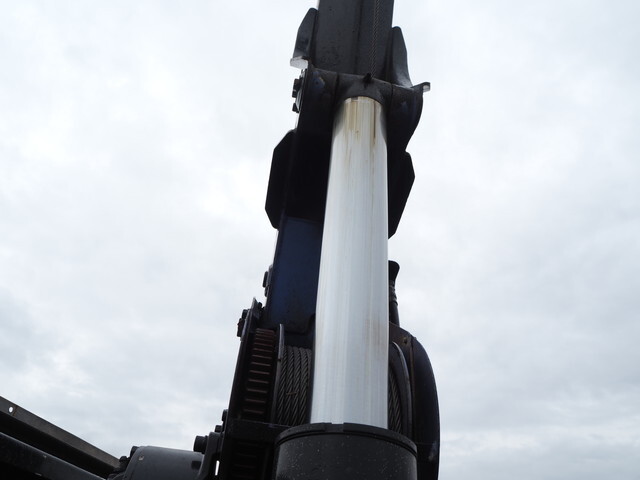 三菱ふそうキャンタークレーン3段小型（2t・3t）[写真12]