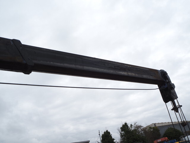 三菱ふそうキャンタークレーン3段小型（2t・3t）[写真15]