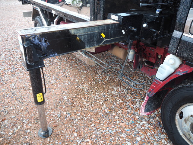 三菱ふそうキャンタークレーン3段小型（2t・3t）[写真09]