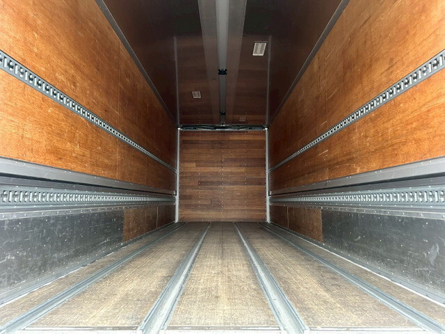 日野レンジャーアルミウイング中型（4t）[写真10]