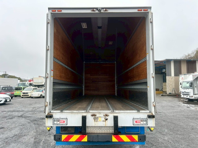 日野レンジャーアルミウイング中型（4t）[写真09]