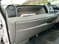 三菱ふそうキャンターアルミウイング小型（2t・3t）[写真18]