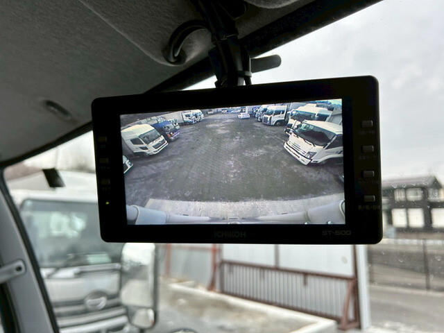 三菱ふそうキャンターアルミウイング小型（2t・3t）[写真24]