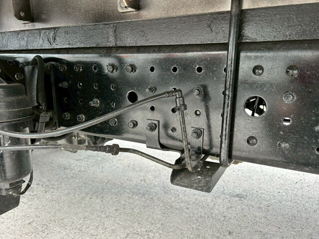 三菱ふそうキャンターアルミウイング小型（2t・3t）[写真30]