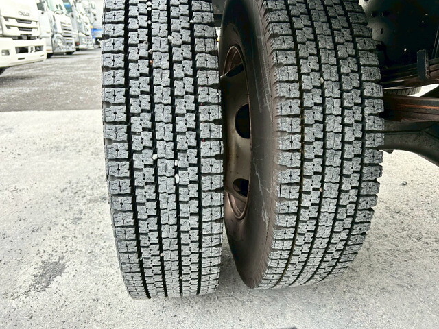 三菱ふそうキャンターアルミウイング小型（2t・3t）[写真35]