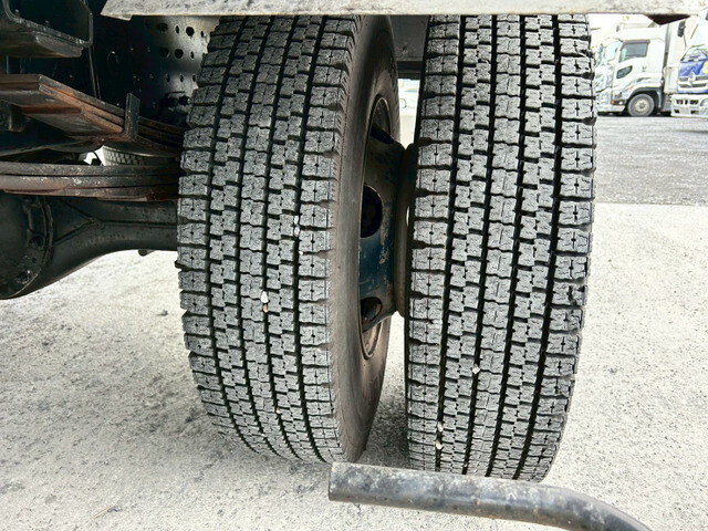 三菱ふそうキャンターアルミウイング小型（2t・3t）[写真36]