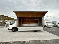 三菱ふそうキャンターアルミウイング小型（2t・3t）[写真06]