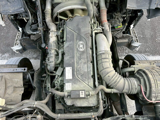 UDトラックスクオンアルミウイング大型（10t）[写真14]