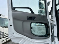 UDトラックスクオンアルミウイング大型（10t）[写真19]