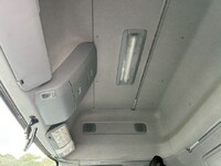 UDトラックスクオンアルミウイング大型（10t）[写真21]