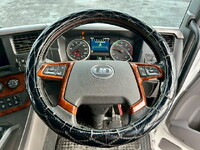 UDトラックスクオンアルミウイング大型（10t）[写真26]