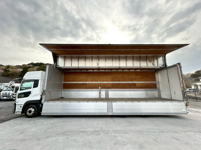 UDトラックスクオンアルミウイング大型（10t）[写真05]