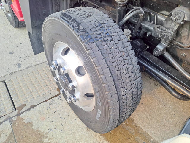 三菱ふそうスーパーグレートセルフクレーン3段大型（10t）[写真22]