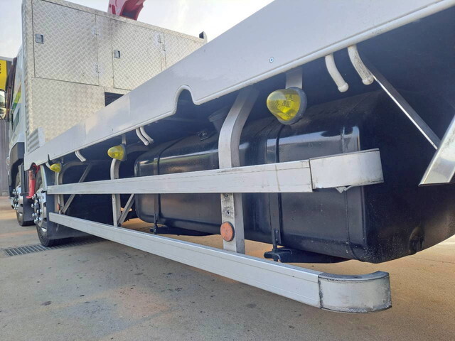 三菱ふそうスーパーグレートセルフクレーン3段大型（10t）[写真29]