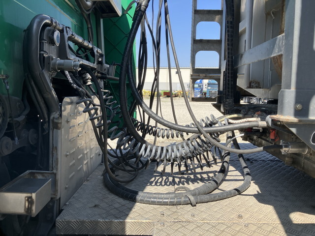 スカニアその他の車種トレーラーヘッド（トラクターヘッド）大型（10t）[写真13]