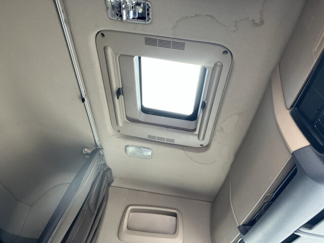 スカニアその他の車種トレーラーヘッド（トラクターヘッド）大型（10t）[写真29]