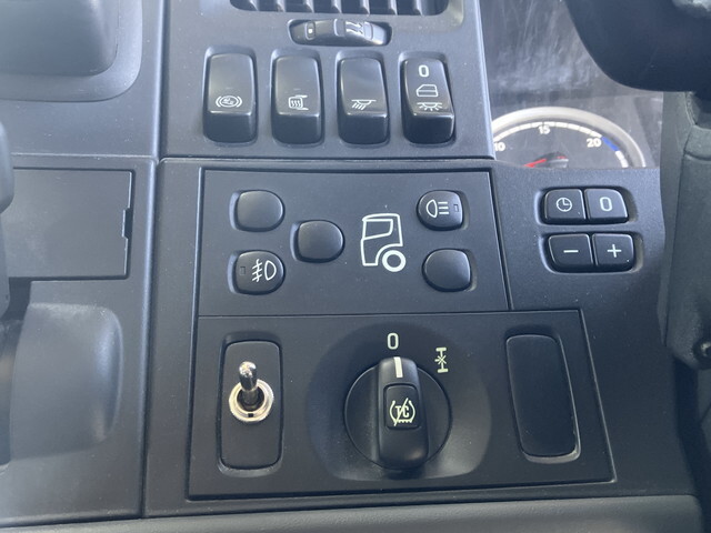 スカニアその他の車種トレーラーヘッド（トラクターヘッド）大型（10t）[写真34]