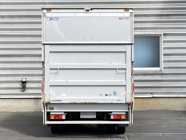 三菱ふそうキャンターアルミバン小型（2t・3t）[写真02]