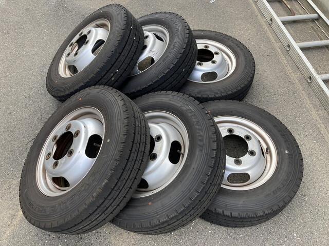 三菱ふそうキャンターアルミバン小型（2t・3t）[写真37]