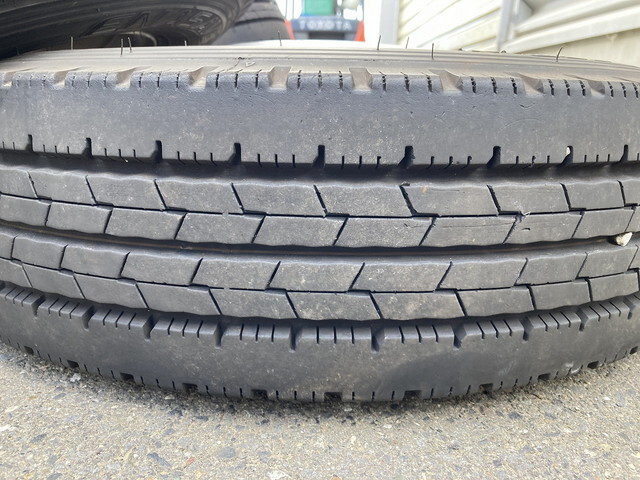 三菱ふそうキャンターアルミバン小型（2t・3t）[写真38]