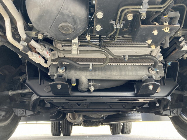 三菱ふそうキャンターアルミバン小型（2t・3t）[写真08]