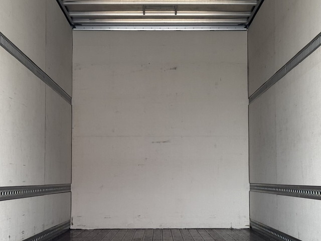 日野レンジャーアルミバン中型（4t）[写真12]