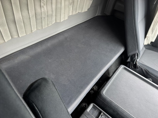 日野レンジャーアルミバン中型（4t）[写真23]