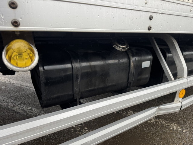 日野レンジャーアルミバン中型（4t）[写真32]