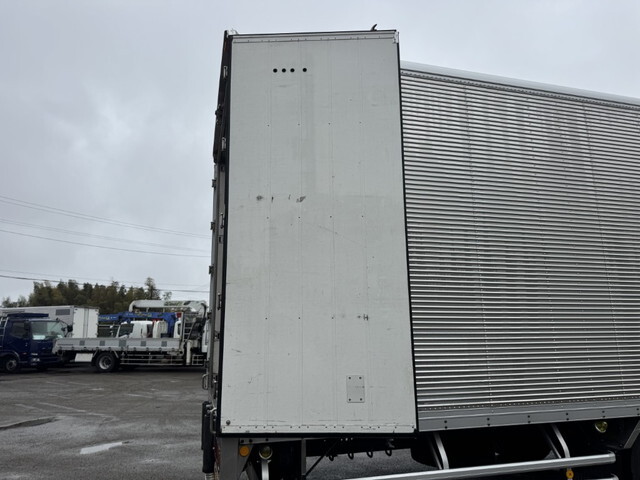 日野レンジャーアルミバン中型（4t）[写真09]