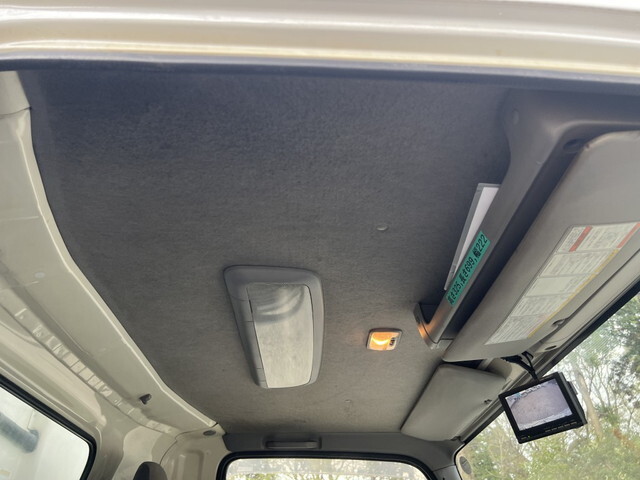 いすゞエルフ冷凍車（冷蔵車）小型（2t・3t）[写真19]