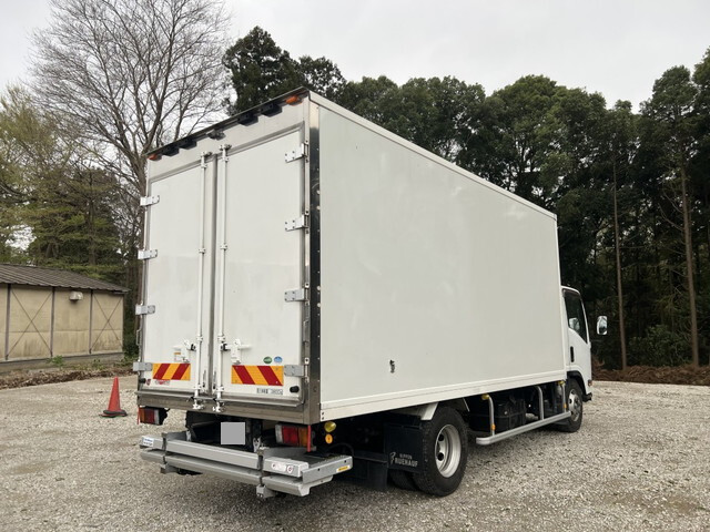 いすゞエルフ冷凍車（冷蔵車）小型（2t・3t）[写真02]