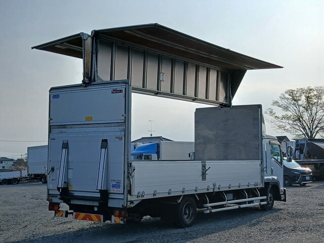 いすゞフォワードアルミウイング中型（4t）[写真02]