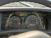 いすゞフォワードアルミウイング中型（4t）[写真22]