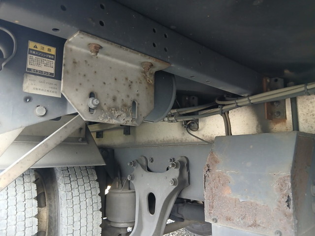 いすゞフォワードアルミウイング中型（4t）[写真32]